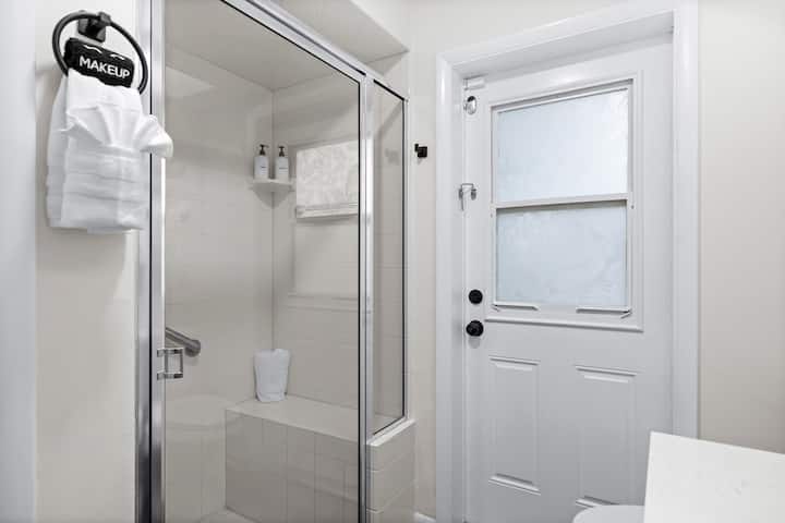 Full bathroom 2 photo 5